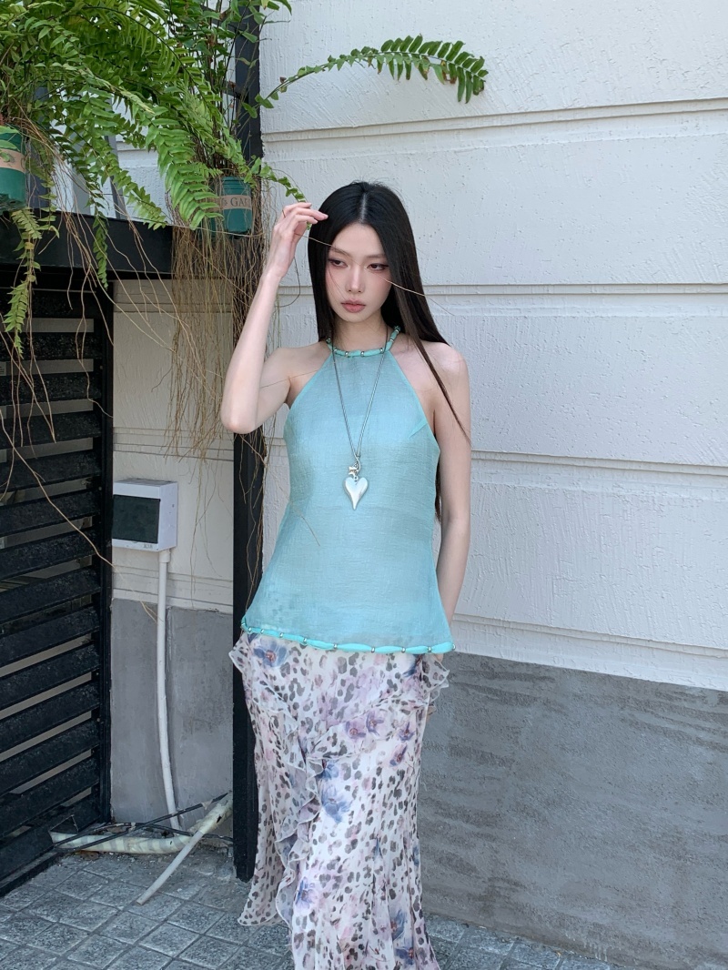 Summer Beaded Neckline Lightweight Sleeveless Top