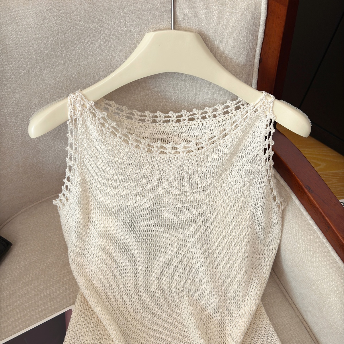 Elegant Lace Knit Tank Top for Women Summer New Sleeveless Slimming Vest